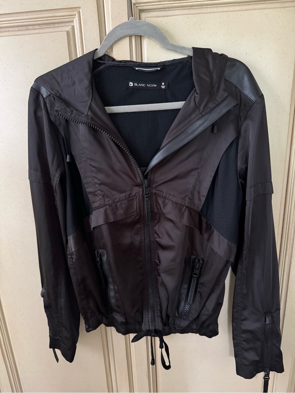 Blanc Noir Women’s Black Hooded Windbreaker Jacket